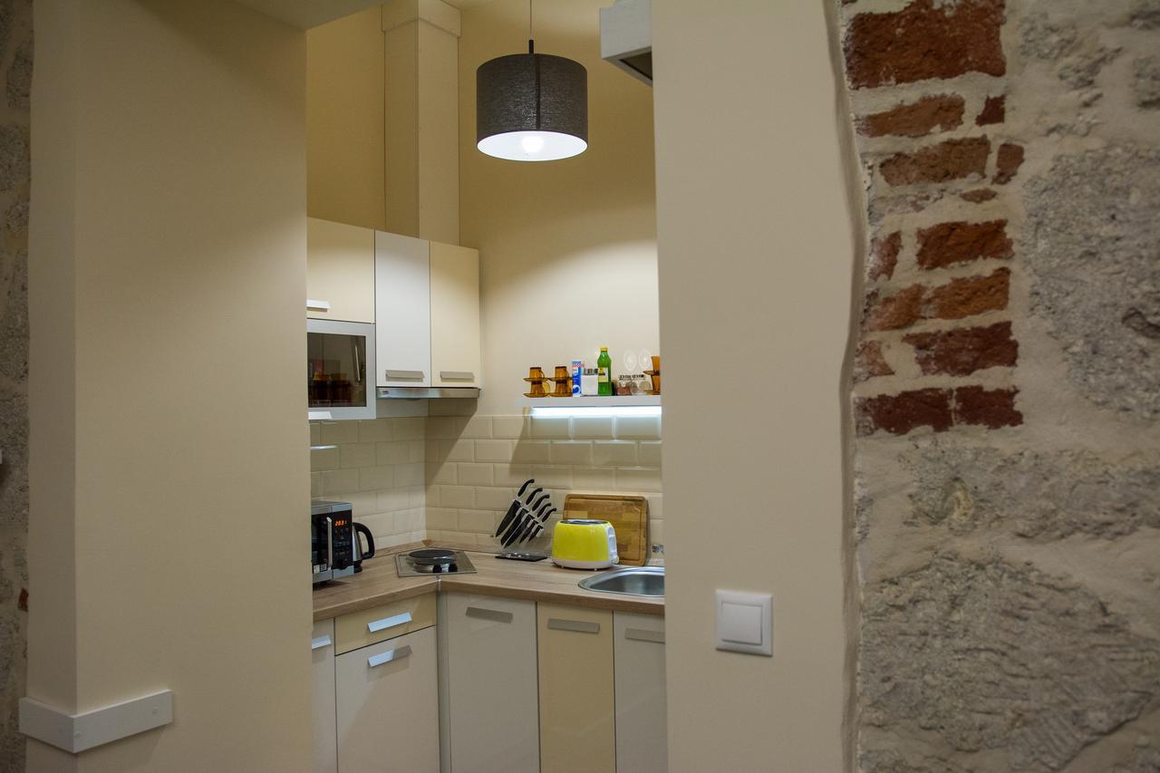Zora Apartman Егер Екстериор снимка
